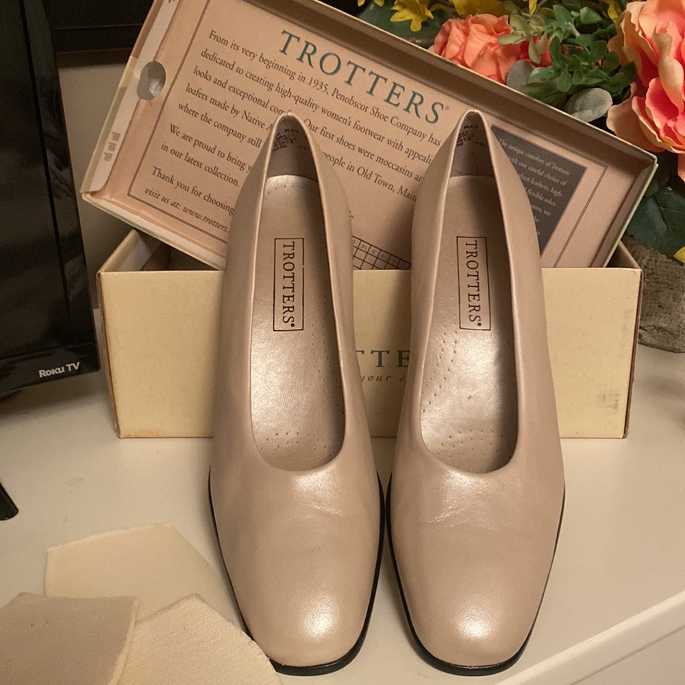 Trotters by Penobscot Shoe Company -Leather NWT and original box. Made in Brazil